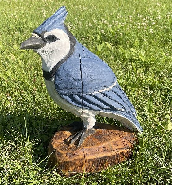 Picture of a carved bluejay